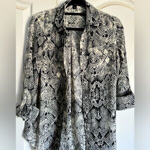 Beautiful silky blouse small